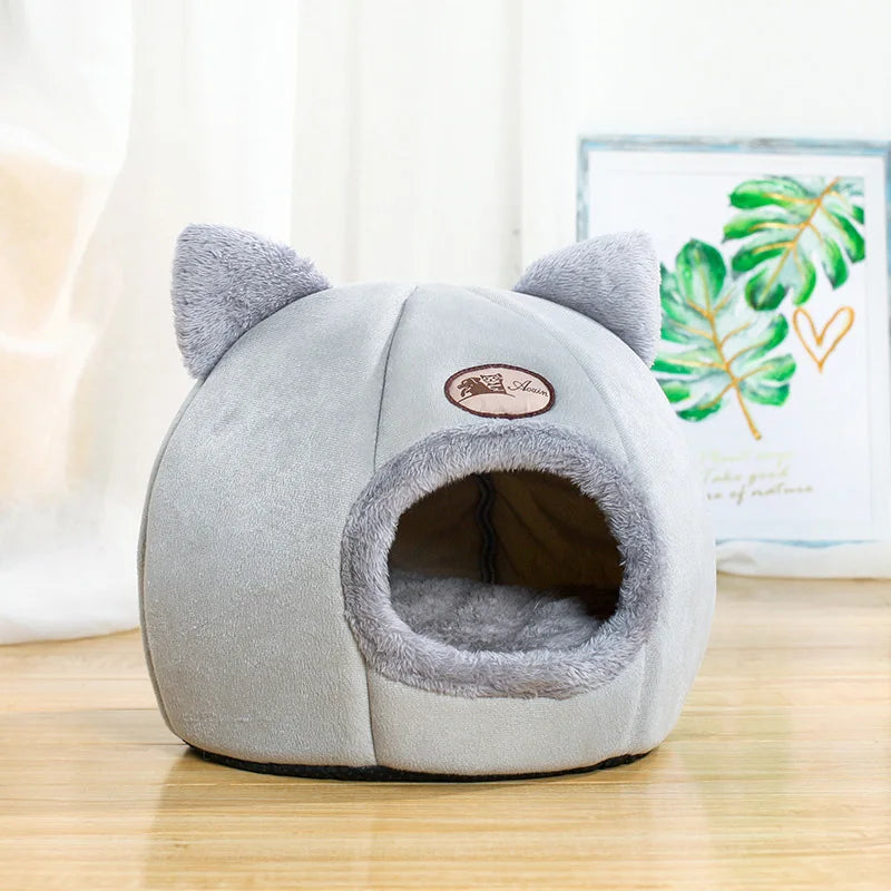 Winter Cozy Cave Bed – Cat & Small Dog Comfort Nest